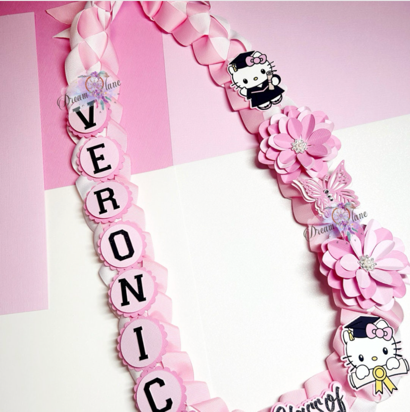 Hello Kitty Grad Lei